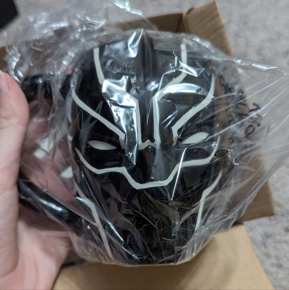 Marvel Avengers Black Panther Sculpted Mug - Picture 4 of 7